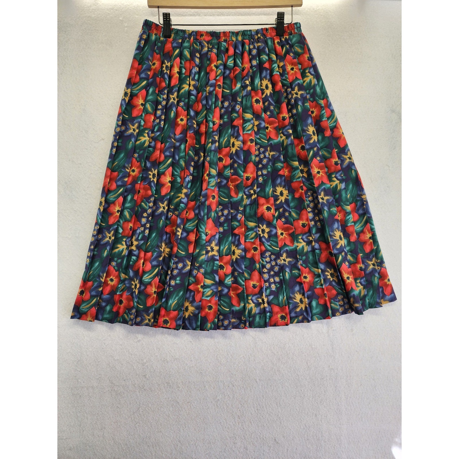 Leslie Fay Vintage Floral Pleated Skirt and Button Front Top Set 14/16WP