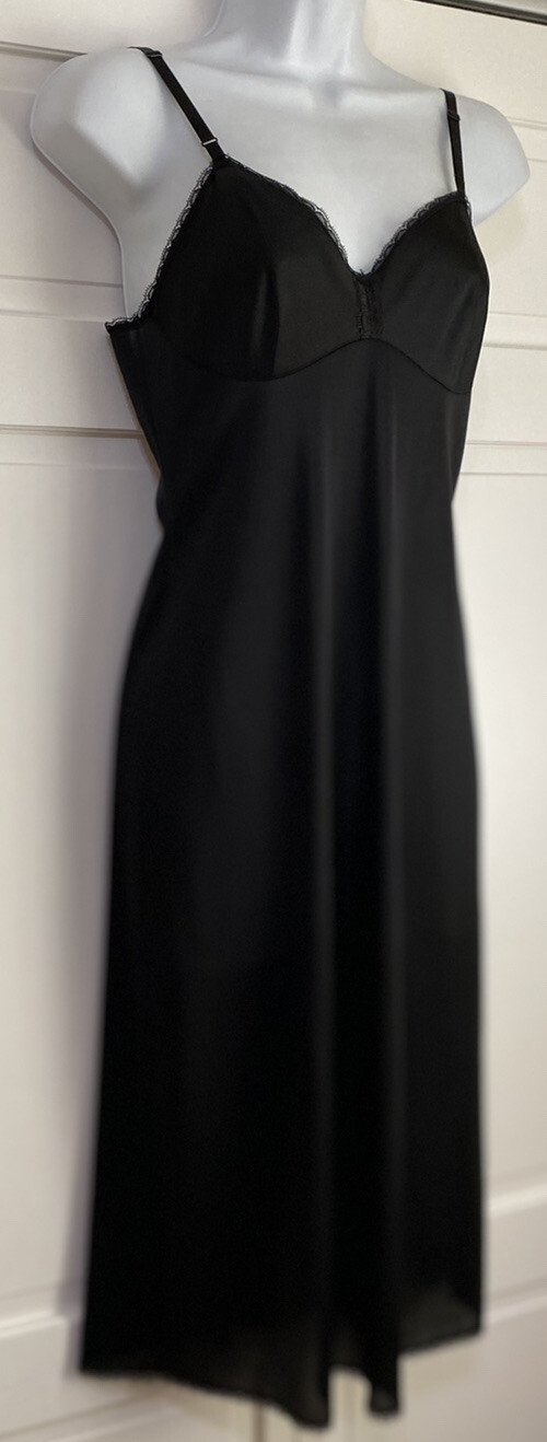 Vintage VANITY FAIR Black Silky Nylon w/ Lace Full Slip Lingerie 32 L -Free Ship
