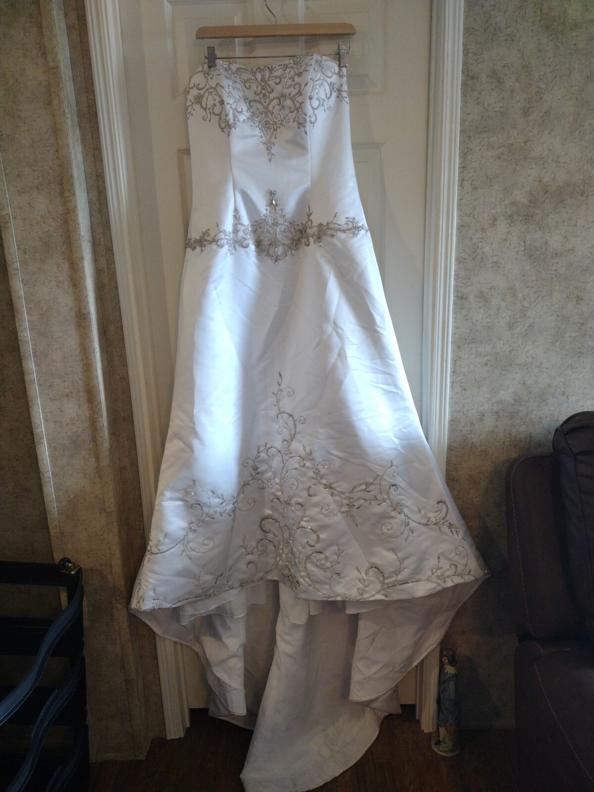 vintage white Satin Wedding dress please read description