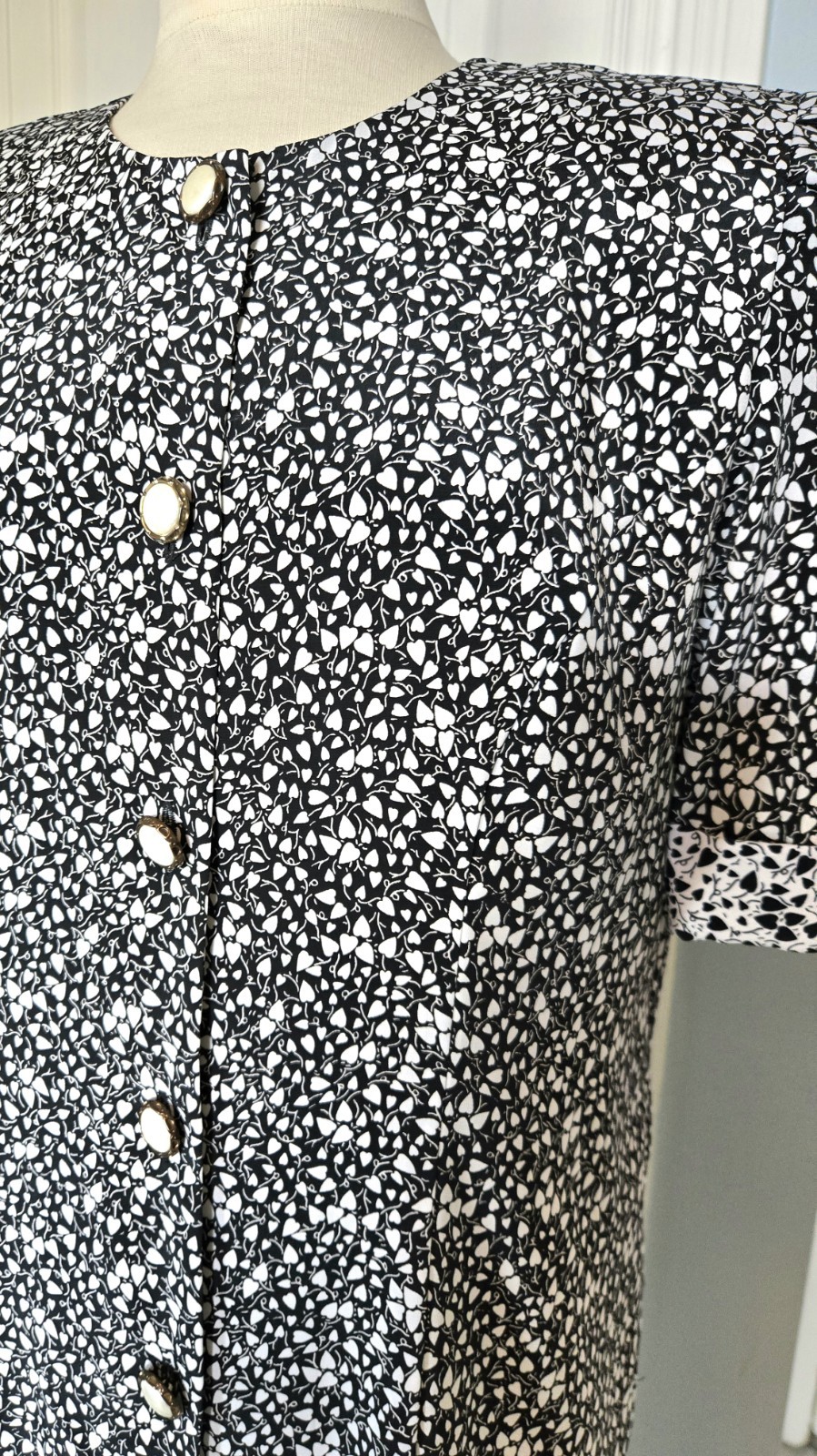Vintage 80s/90s Black/White Hearts (Leaf?) Dress Petite 14 Massive Shoulder Pads