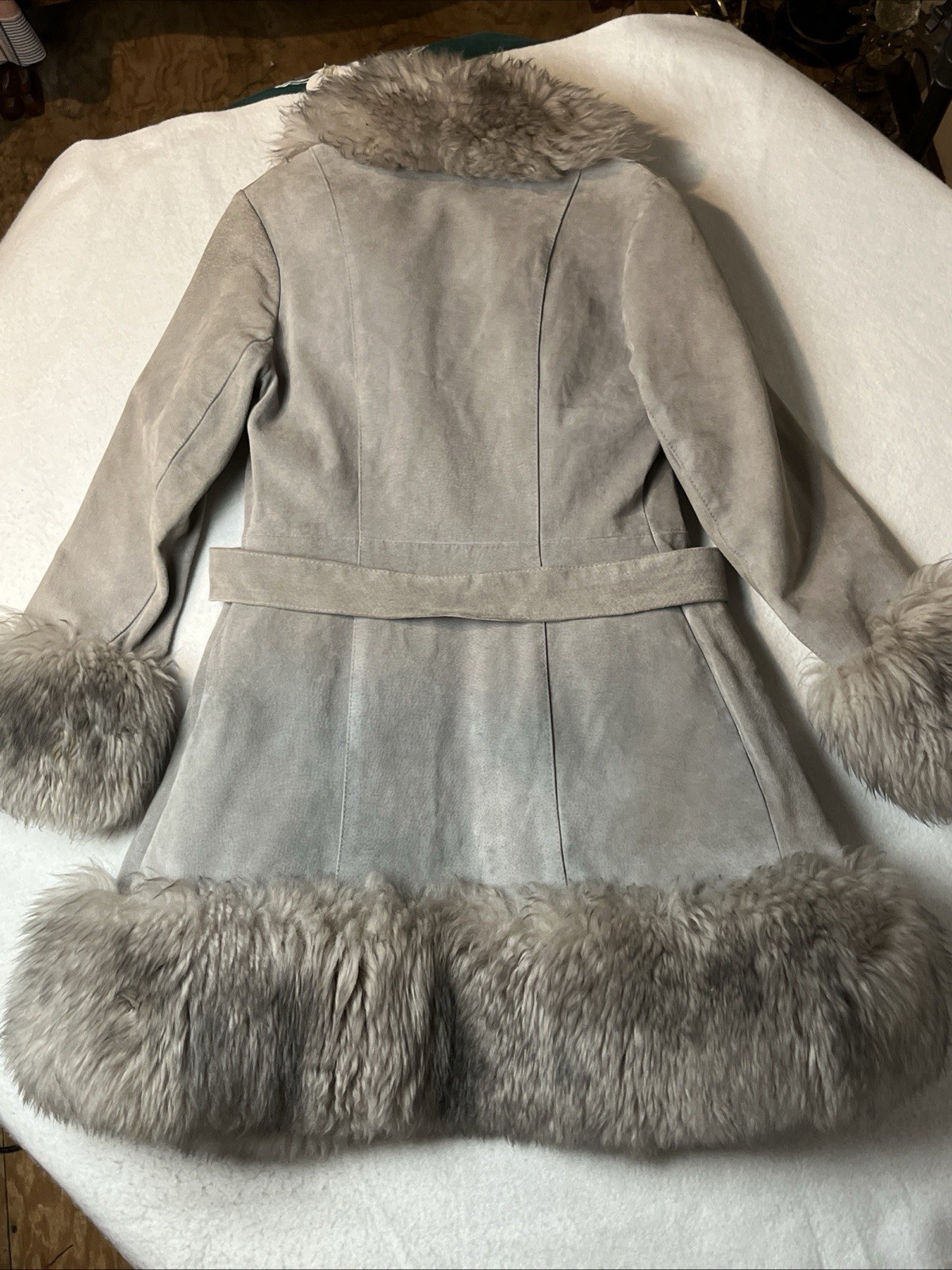 Gray 1970’s XS-S Penny lane Suede Coat With Lamb FUR TRIM Front POCKETS Grommets