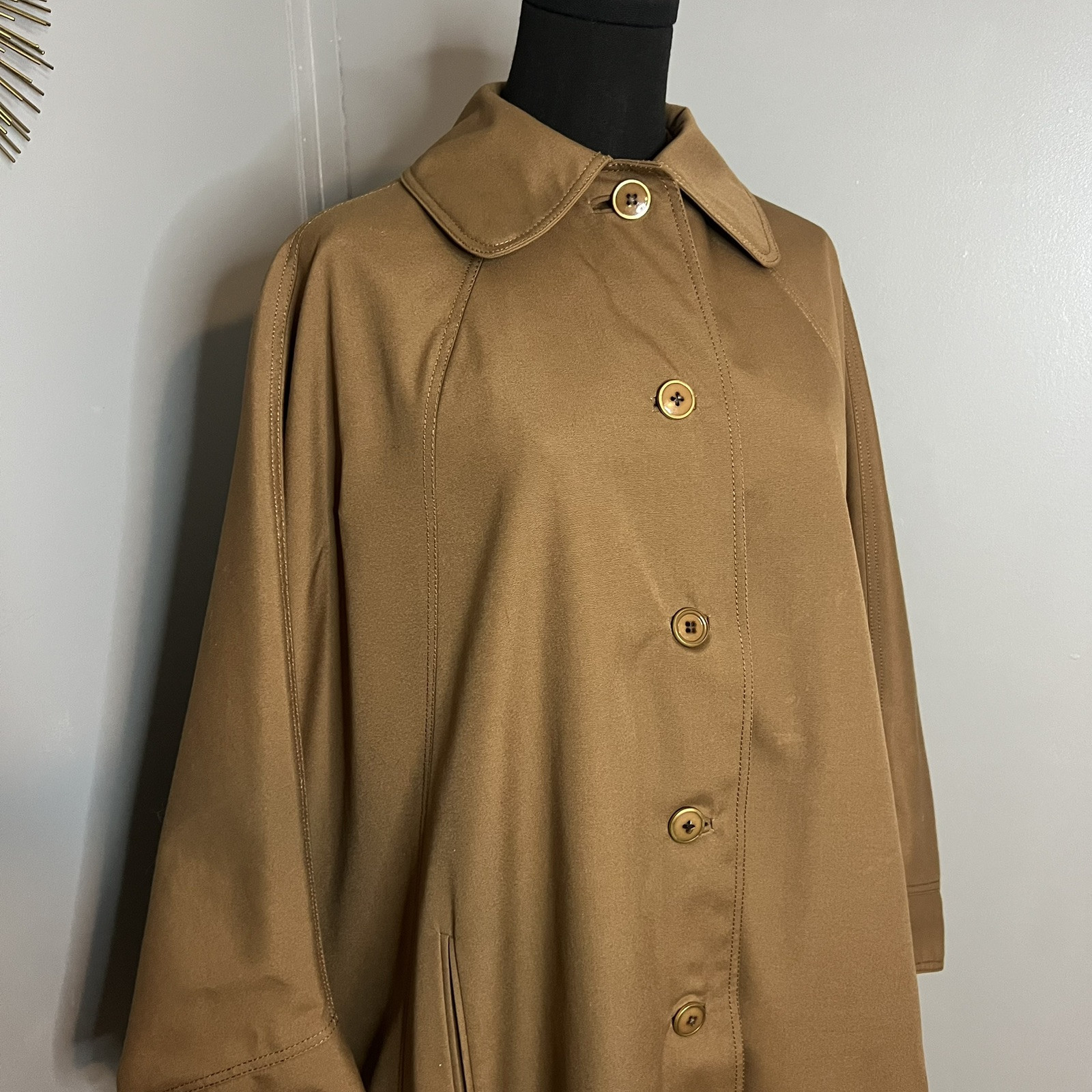 Vintage 70s ILGWU Devien Cape Coat Brown Button Front Collared Oversized Poncho