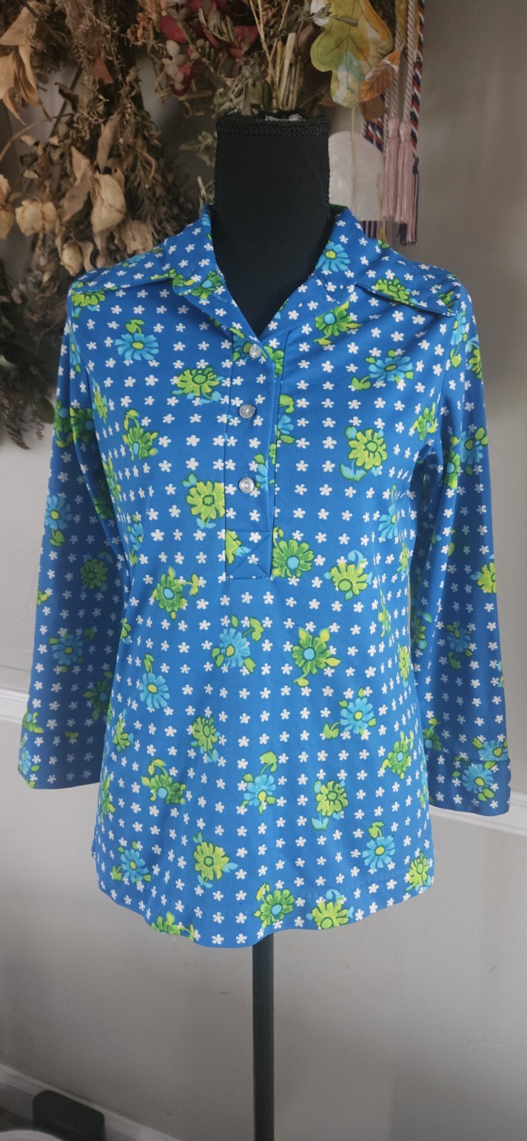 Vintage 1970s Long Sleeve Floral Top By Alex Coleman