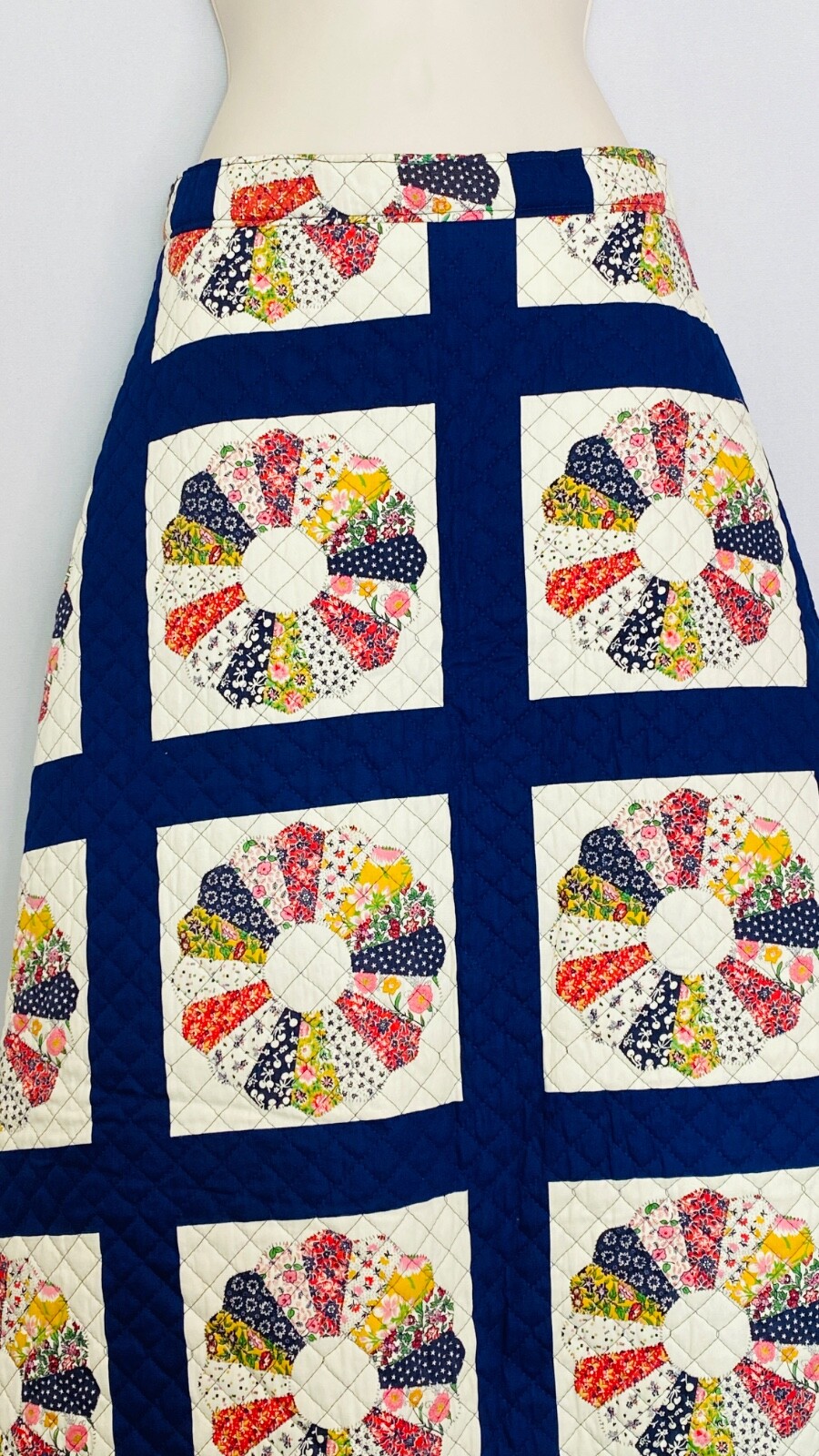 Vintage 1970s quilted maxi skirt, wedding ring quilt cotton rayon patchwork blue