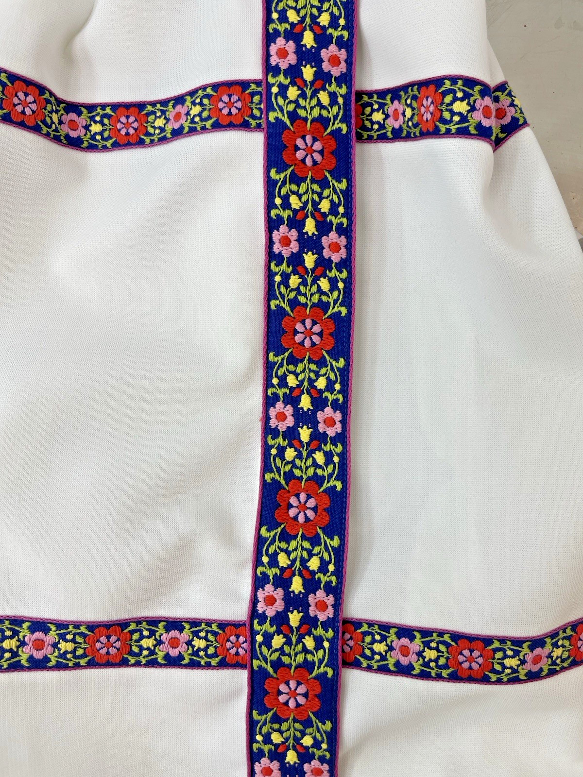 Vintage 70s Weeks Tres Chic Sleeveless Maxi Dress Floral Embroidery Trim Sz Sm
