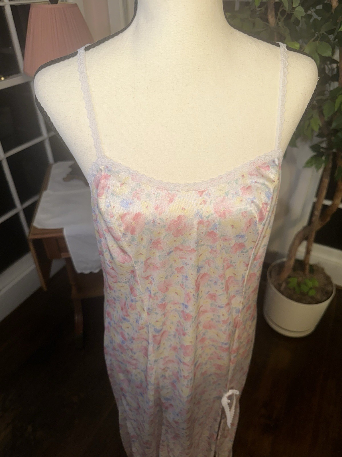 Vintage 80s Pastel Floral Maxi Nightgown Size Medium Retro Cottagecore Lingerie