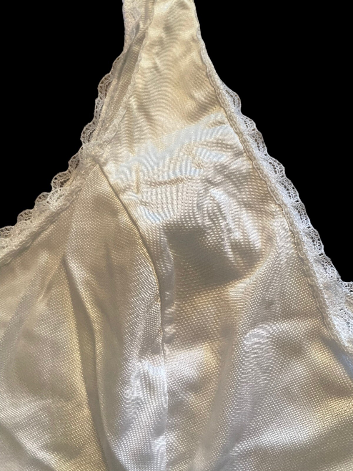 Vintage Vasserette V-Neck Cami Top Lace Trim Size Large White 100% Nylon Stretch