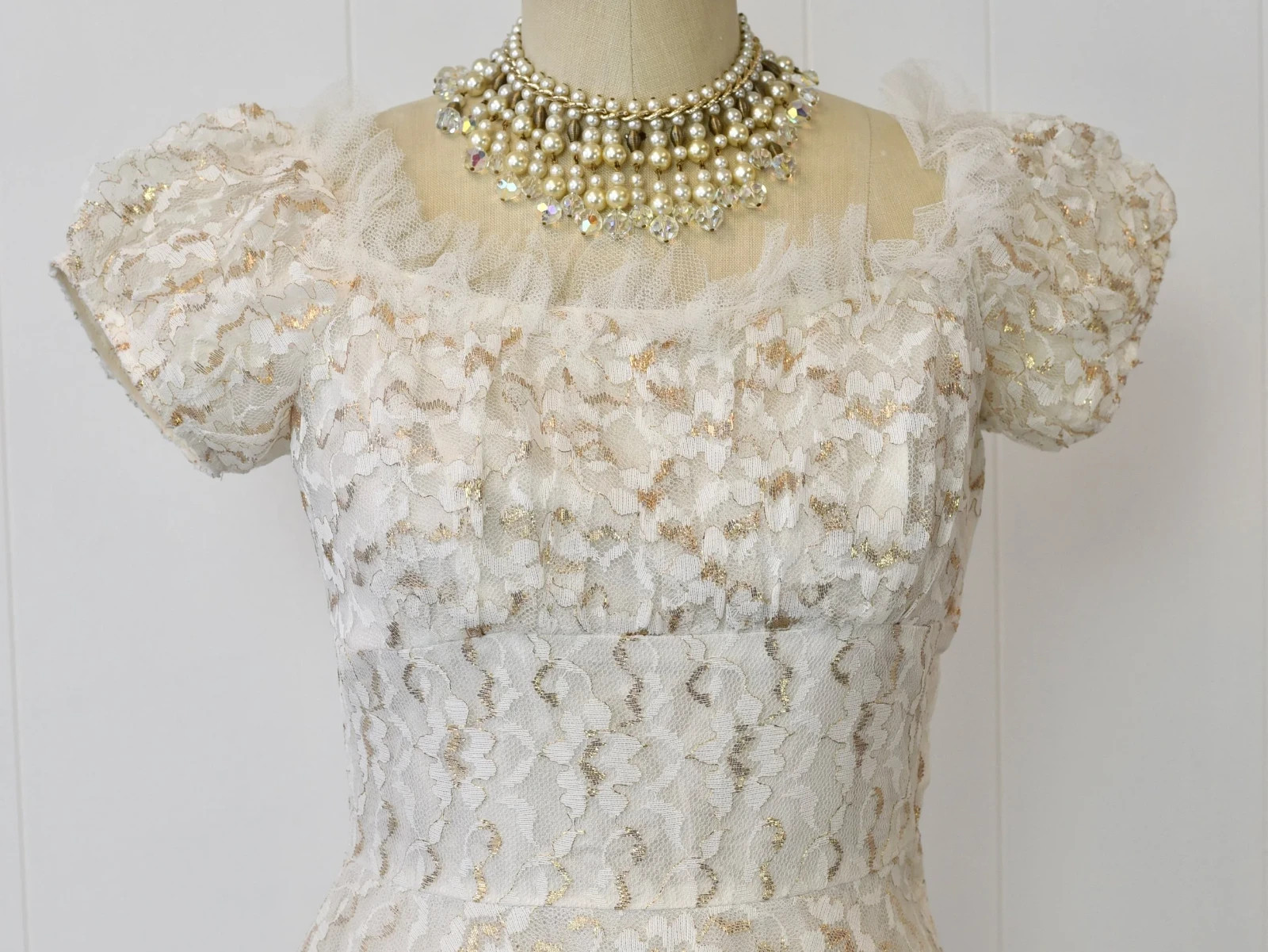 Vintage 1950s White Tulle Lace Floral Metallic Mid Century Bridal Wedding Dress