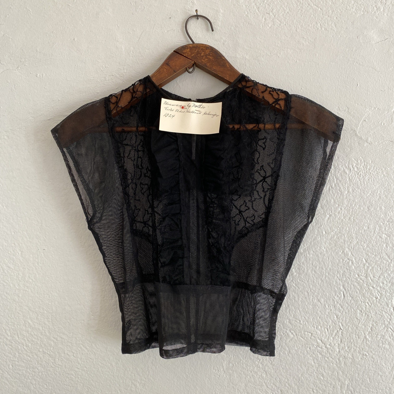 Vintage 20s Sheer Net Tulip Embroider Ruffle Top w/ Antique Keepsake Note Sz S M