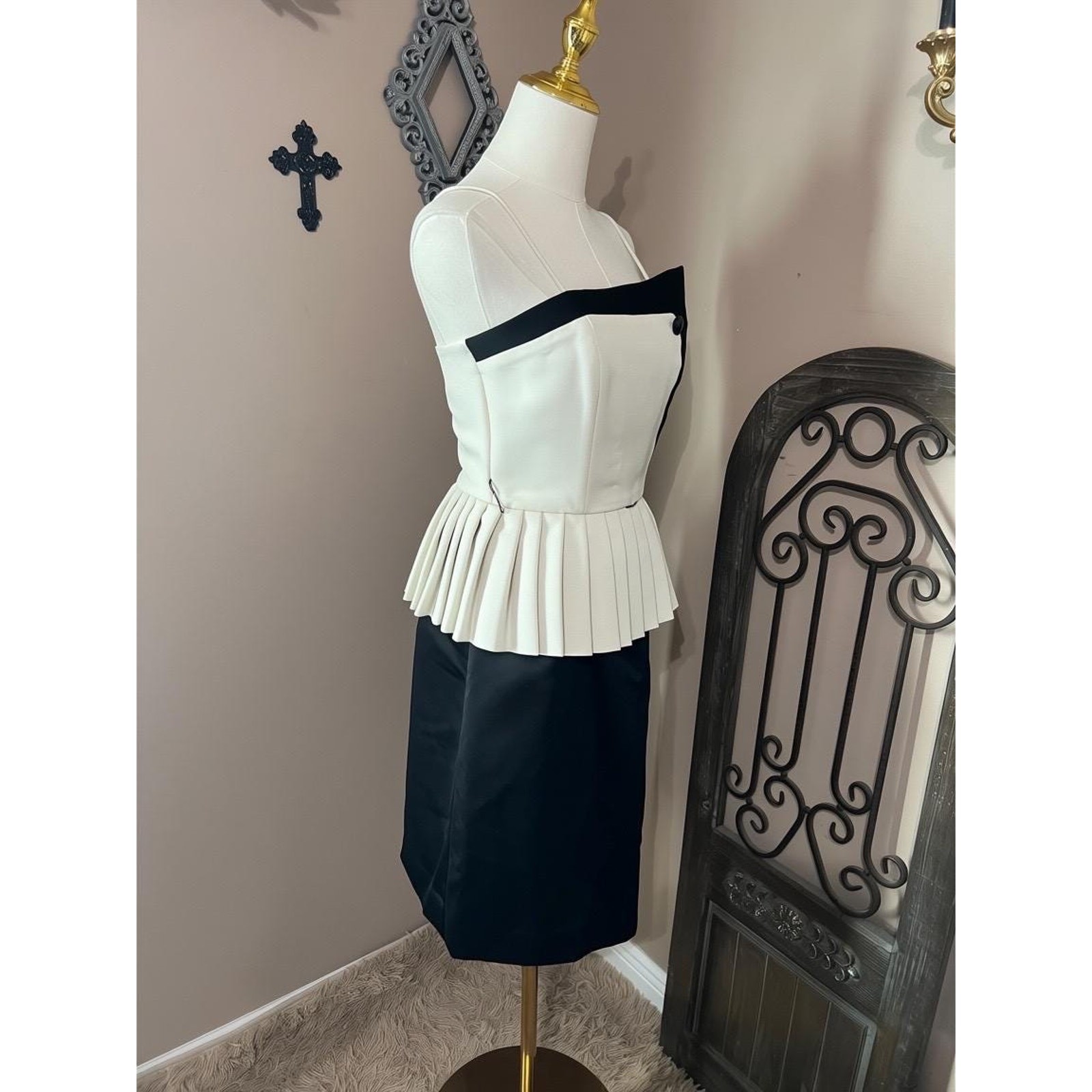 Vintage 80s Black & Ivory Structured Peplum Cocktail Dress Size S New Wave Goth