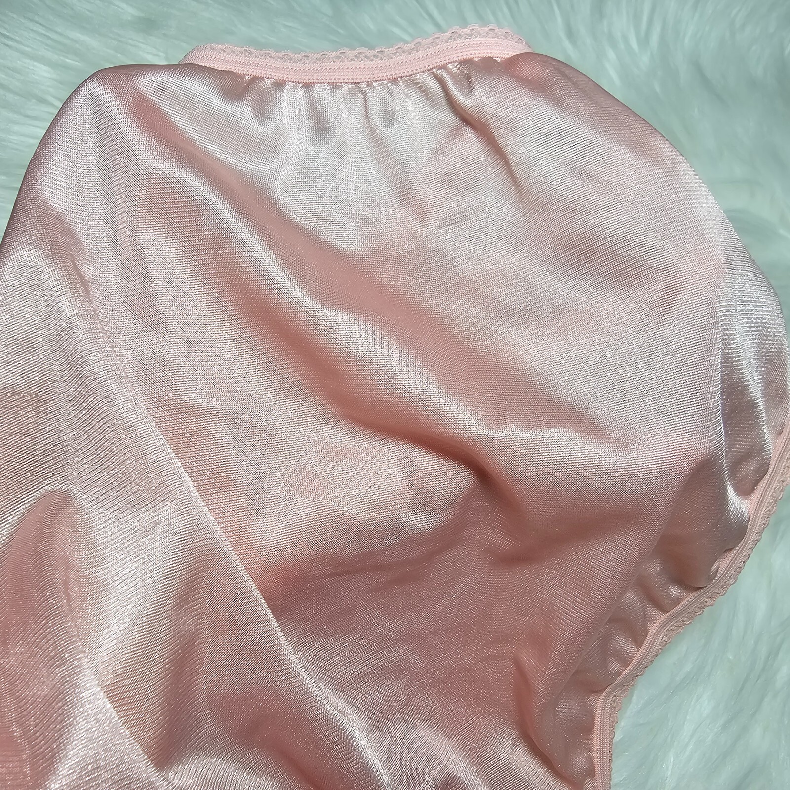 Vintage Silky Peach Panty 100% Nylon Sissy Sheer Brief Size 6-7 Hip 35-39″