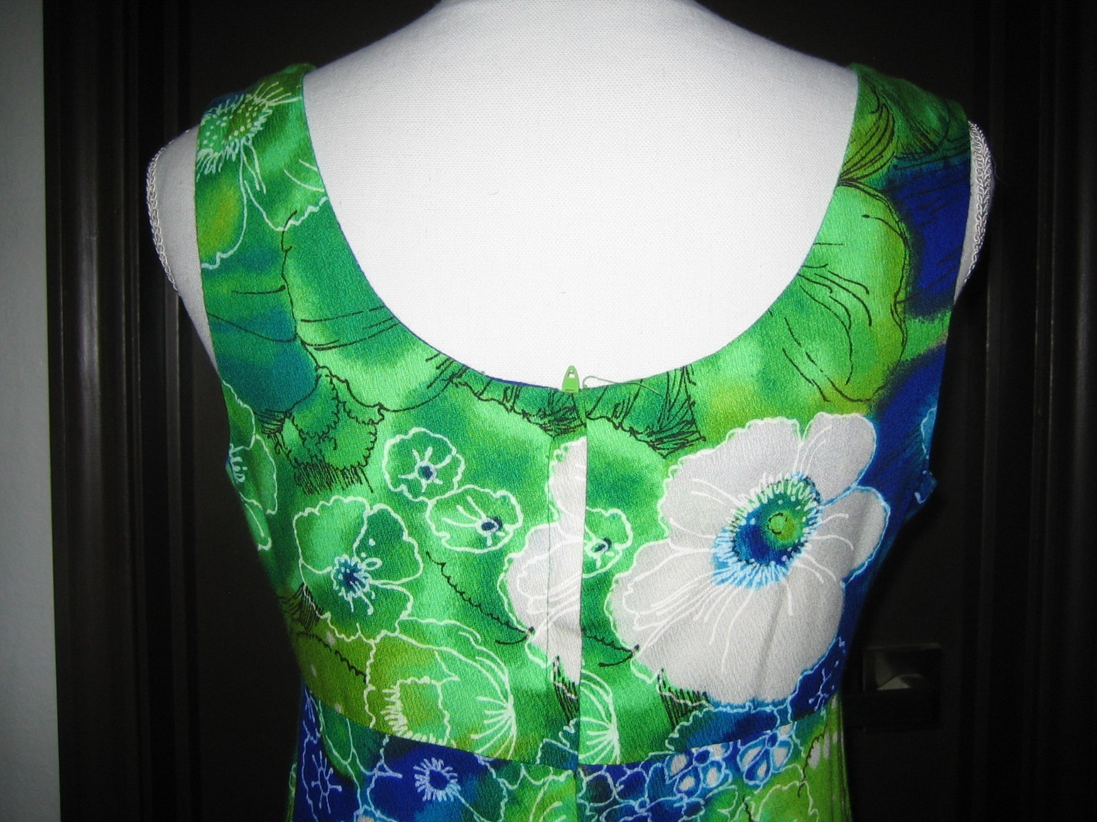 Vintage 1960s Penneys Hawaii Maxi Dress Hawaiian Print Size Small Excellent Cond