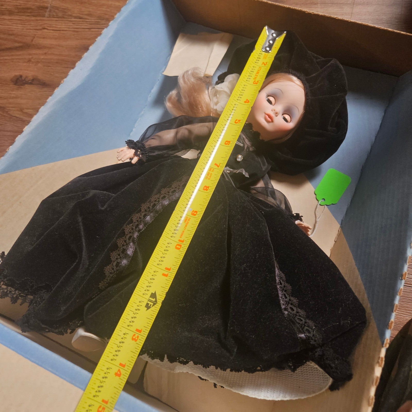 VTG Vogue Dolls Miss Ginny Pretty Poseable Doll 15″ Velvet Dress Sleepy Eyes NIB