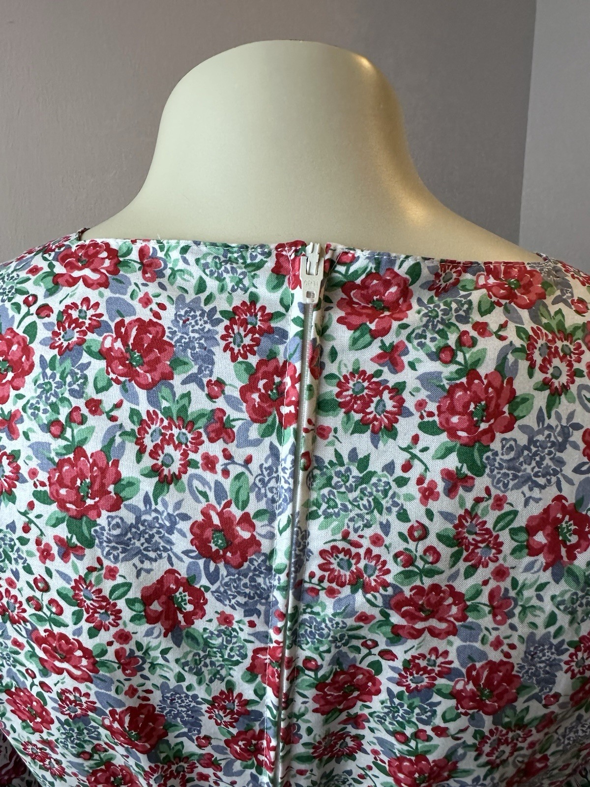 Pre-owned Vintage Laura Ashley Floral Print Maxi Dress Size 4