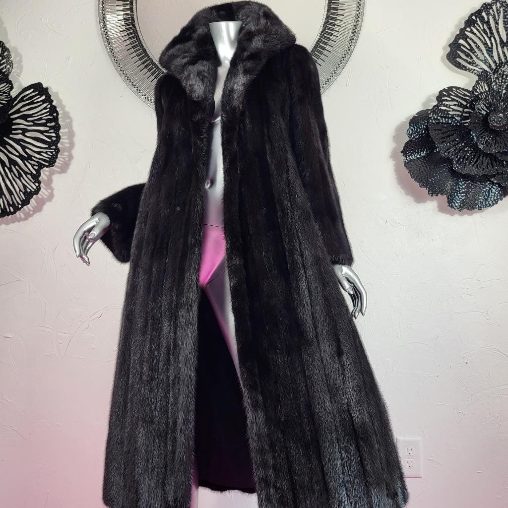 PARISIAN FURS~M/L~STUNNING VINTAGE BLACK GENUINE REAL FULL LENGTH MINK FUR COAT
