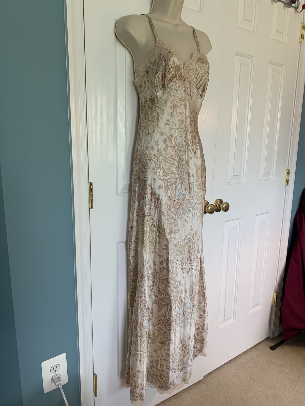 VTG 70s Lindsey Roscoe Farr East Silk Spaghetti Strap Lingerie Night Gown Sz S