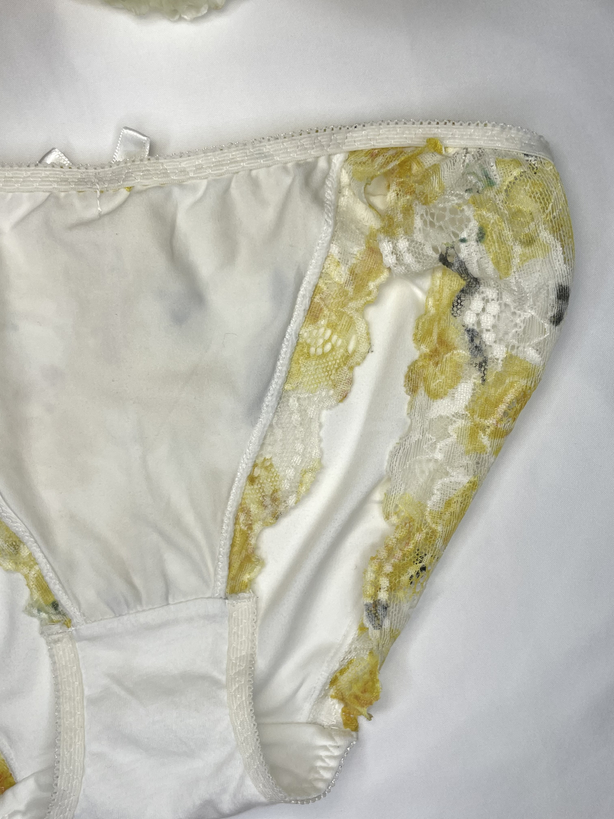 VTG Sheer Yellow Floral Lace Nylon Spandex Panty Polyester Hi Leg Briefs Sz.6/ M