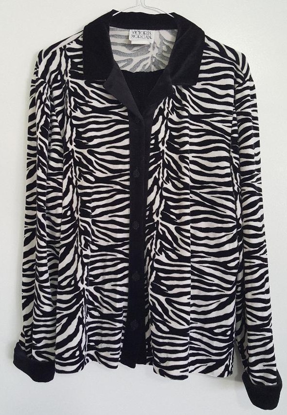 Victoria Morgan Velour 2 Piece White Tiger Jacket & Black Pants both in Size 10