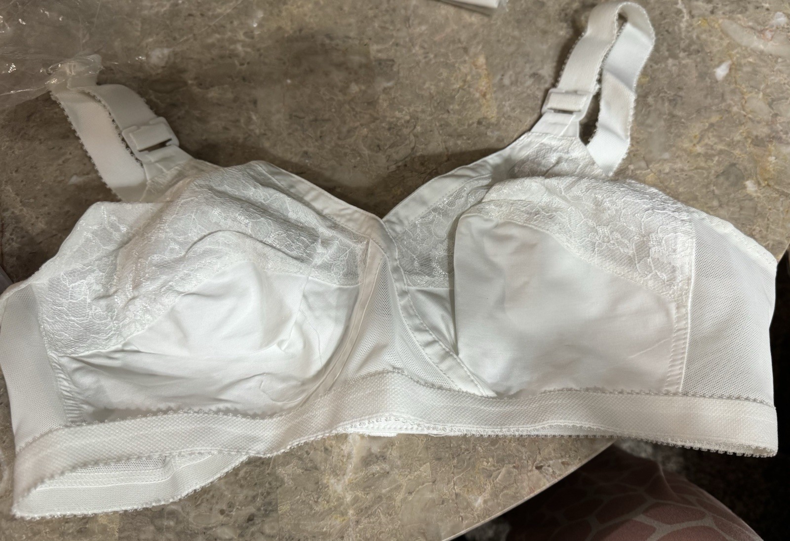 VINTAGE PLAYTEX CROSS YOUR HEART BRA! #173. 40 B. NEW