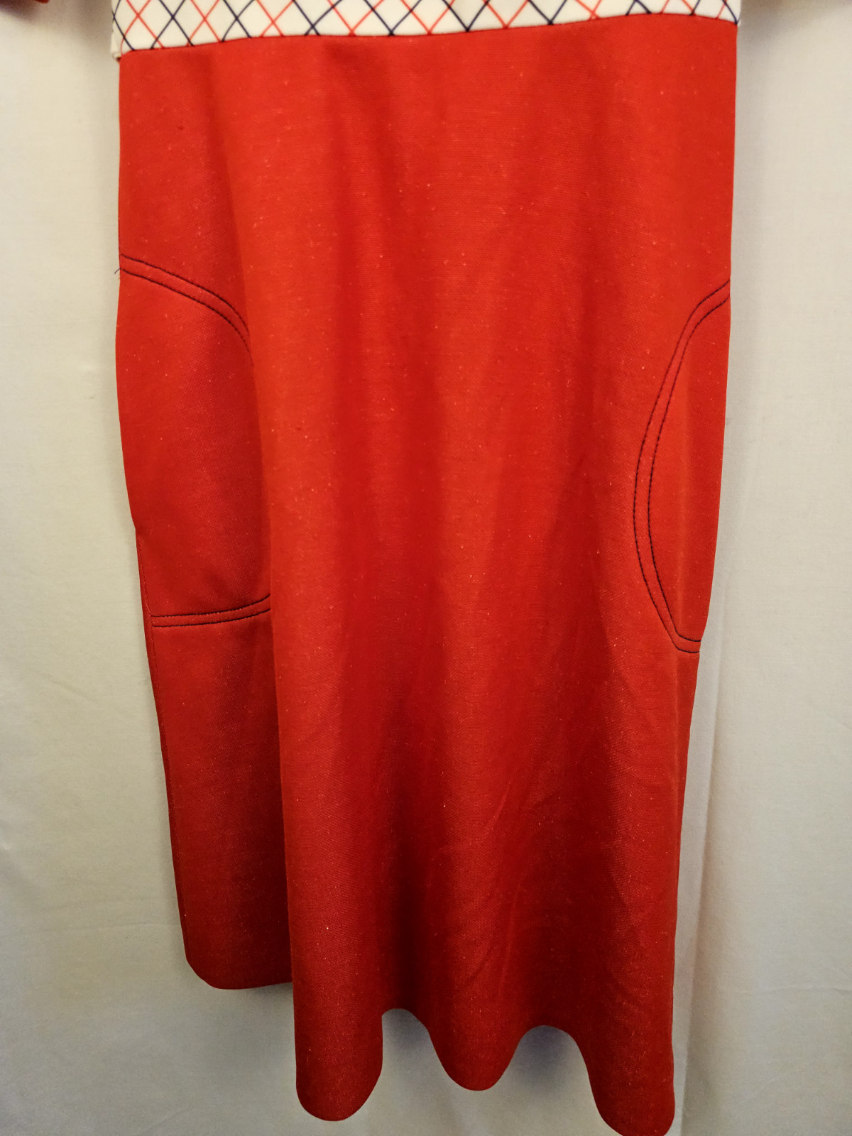 Vintage 1960s Red Polyester Dress With Mandarin Collar Front Circle Pockets 6