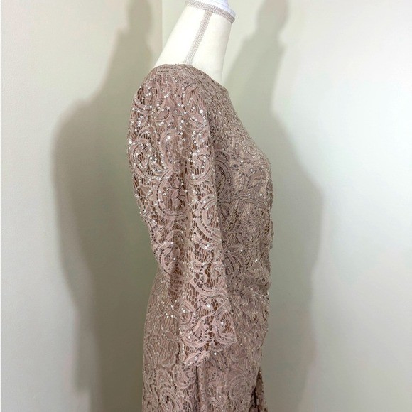 Alex Evenings Sequin Lace Gown 3/4 Sleeves Cascade Detail Front Slit Size 8 NEW