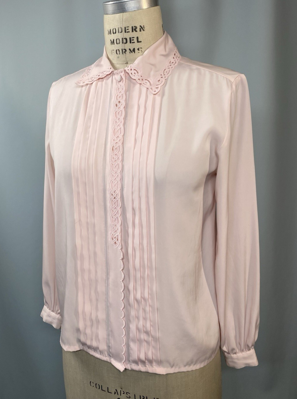Vintage Blouse Top Women’s SIZE PETITE SMALL pink pleat 80s 90s SUSAN HUTTON