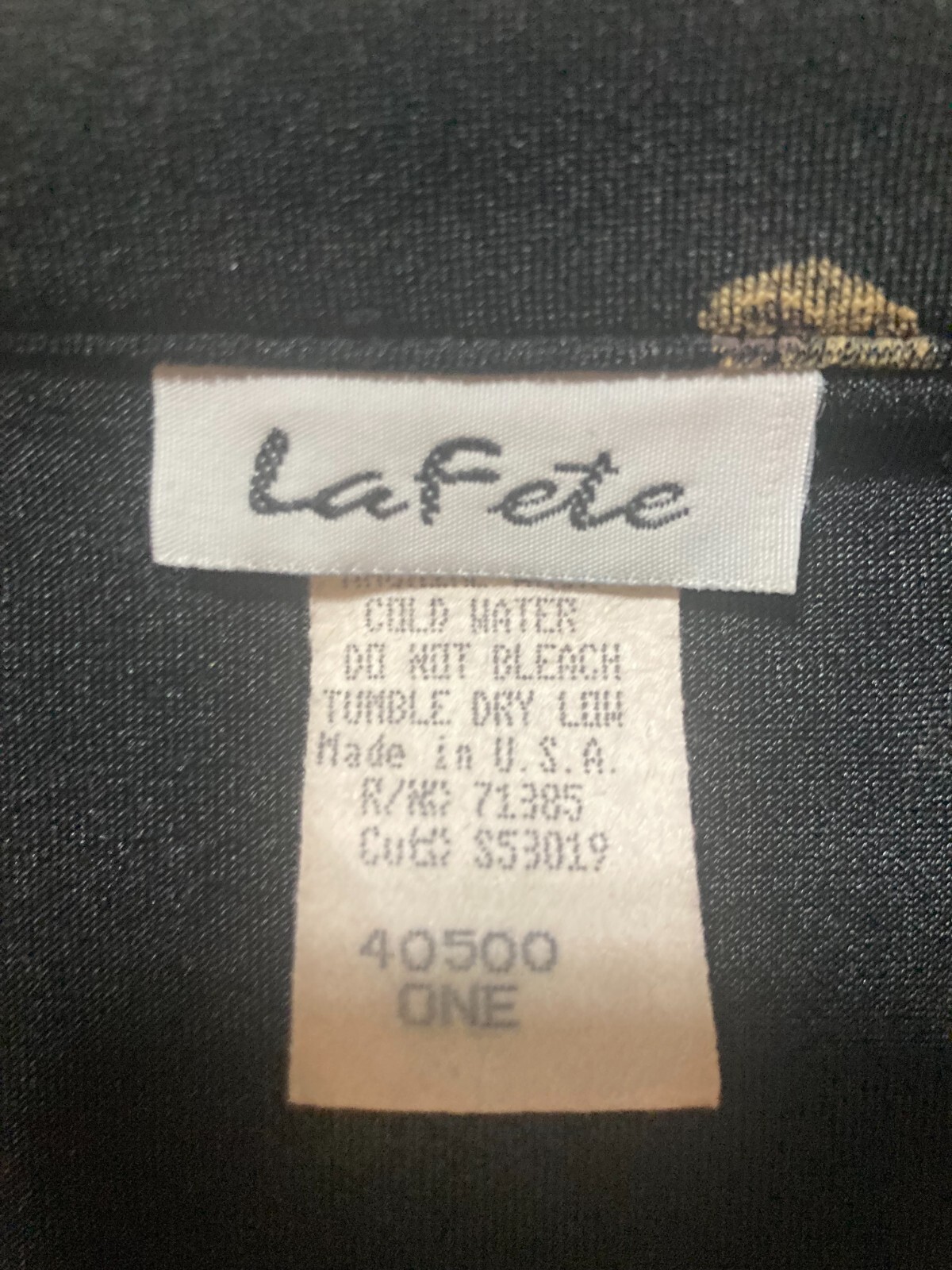 La Fete Women’s size XL black an gold floral pattern long sleeve zip V collar