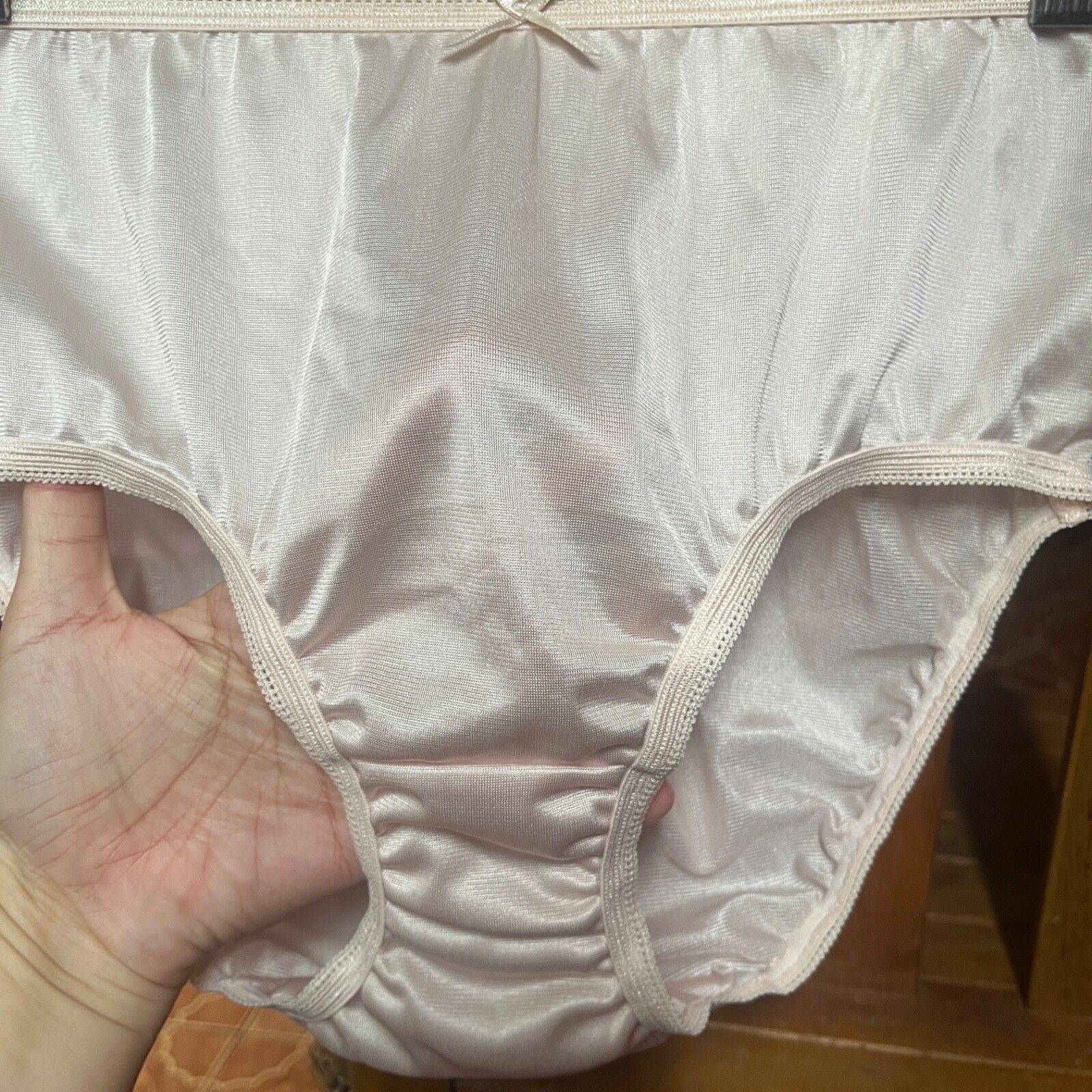 Peace Panties Slippery Nylon Briefs Size 6 Hip 39 Inch Bikini Silky Sheer Gusset