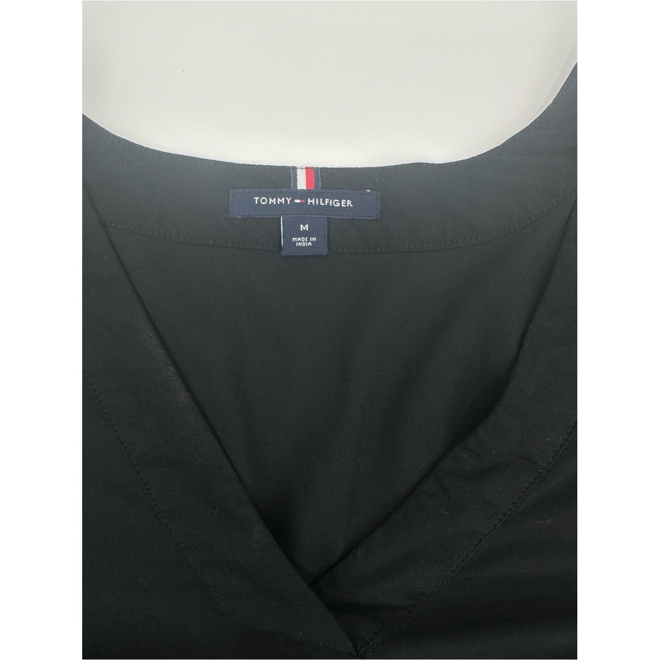 Tommy Hilfiger Black Split Neck Blouse Women’s Medium 3/4 Sleeve Viscose 1273