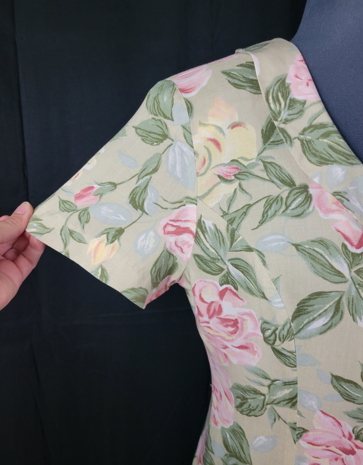 Vintage Ellen Ashley Tan Fit & Flare Button Down Dress w Pastel Florals Size 8