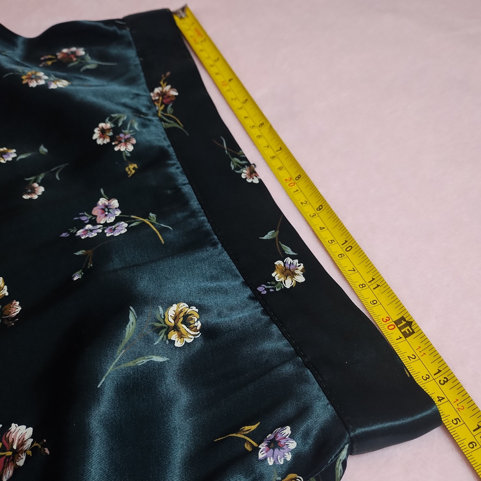 vintage 80s 90s green satin floral mini skater skirt whimsigoth *fits like 2*