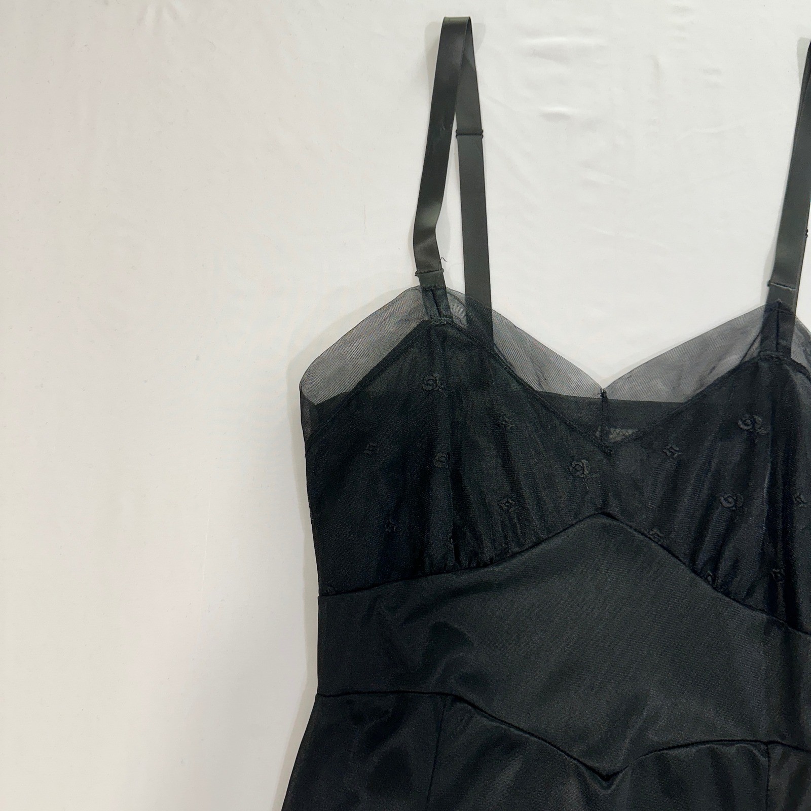Vintage ILGWU Mesh Bodice Full Slip Women 32M Black Floral Embroidery | Coquette
