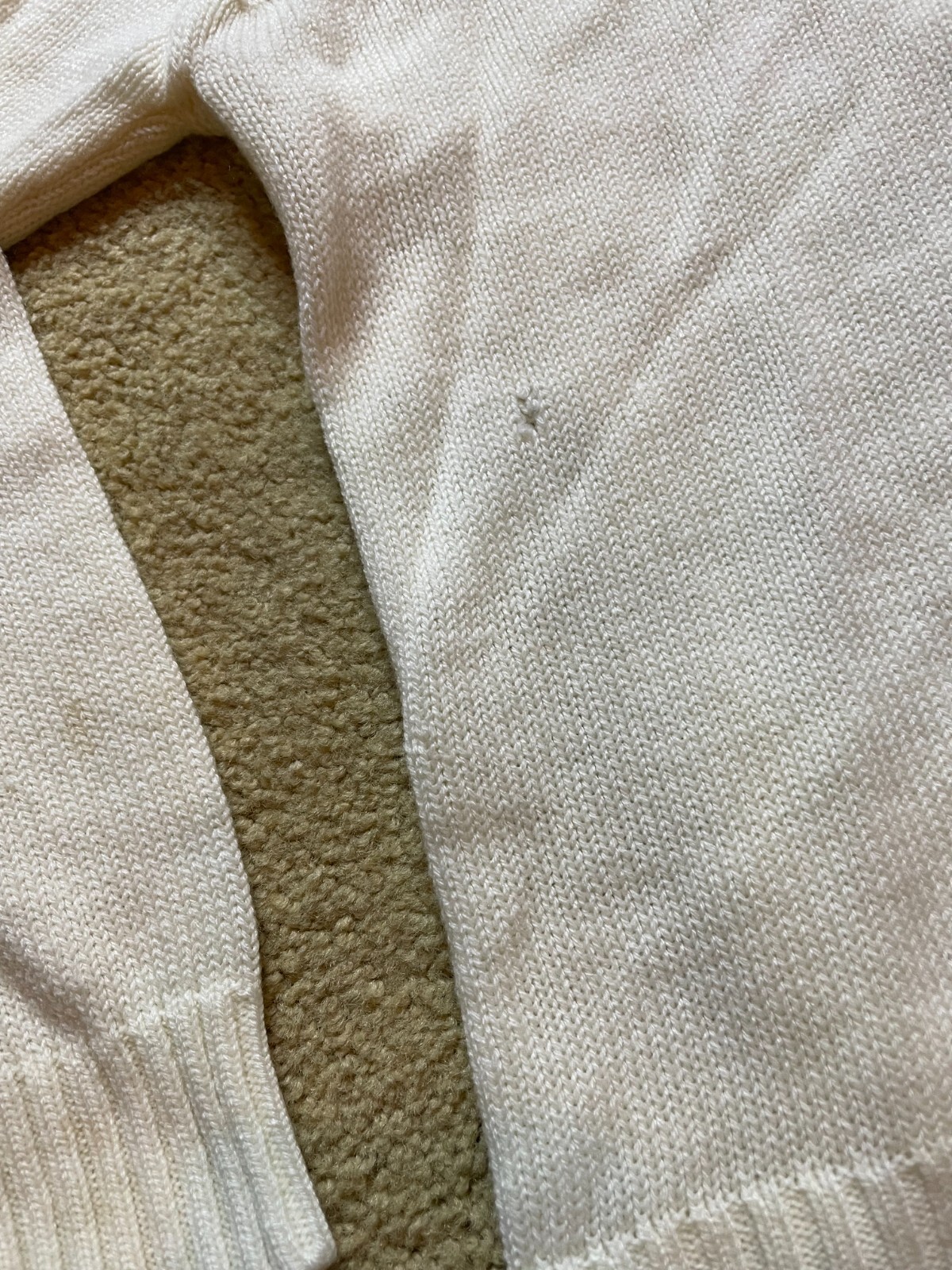 Vintage 1960s Ivory Mid Century Cable Knit Acrylic Button Up Cardigan Sweater S
