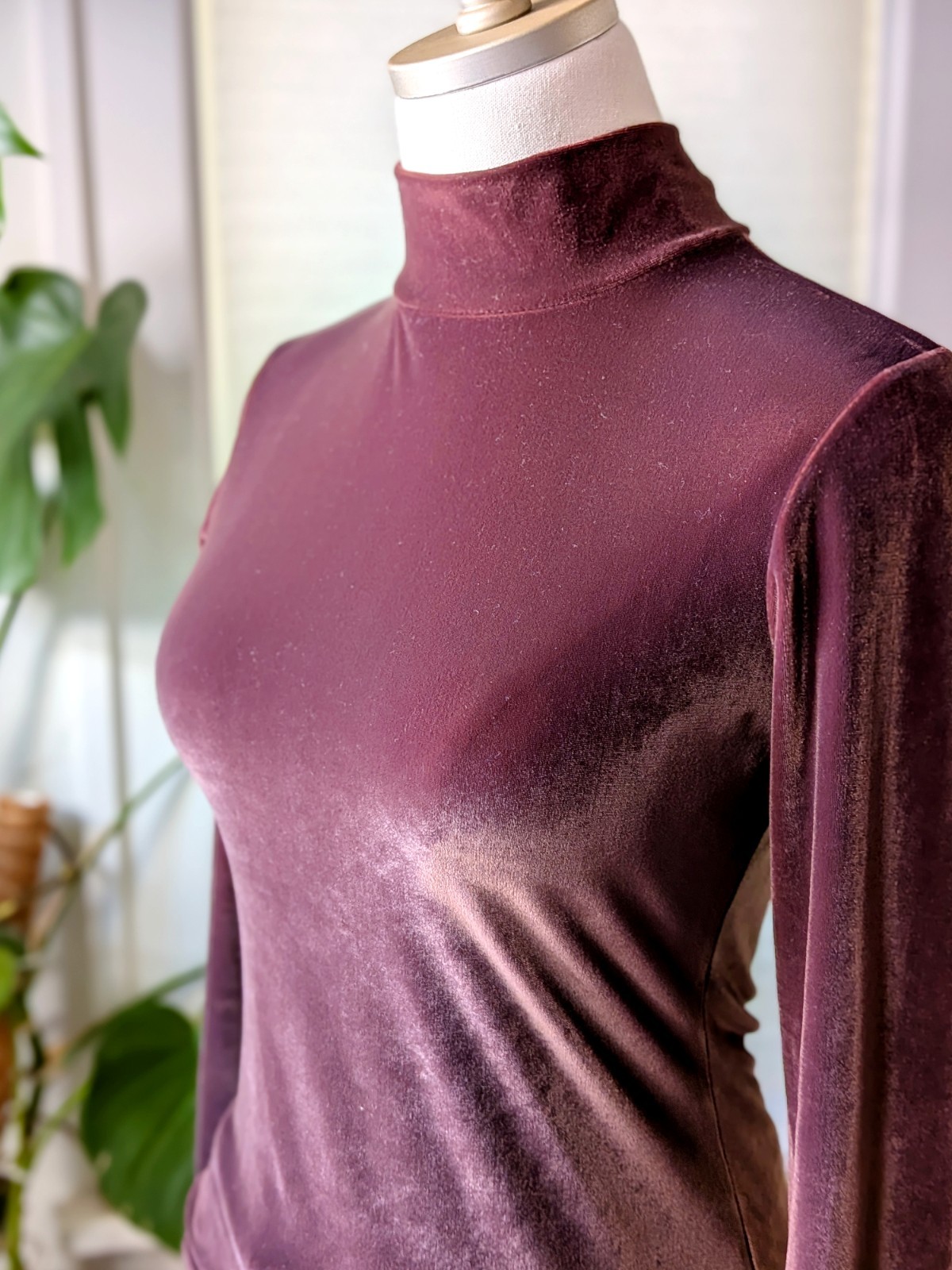 Donna Karan Intimates Women’s Brown Velour Rayon Turtleneck Top S/M
