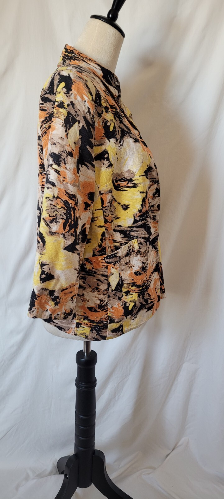 Vintage David Brooks Womens Blazer Jacket. Size Lg. Shell 95 % Silk.