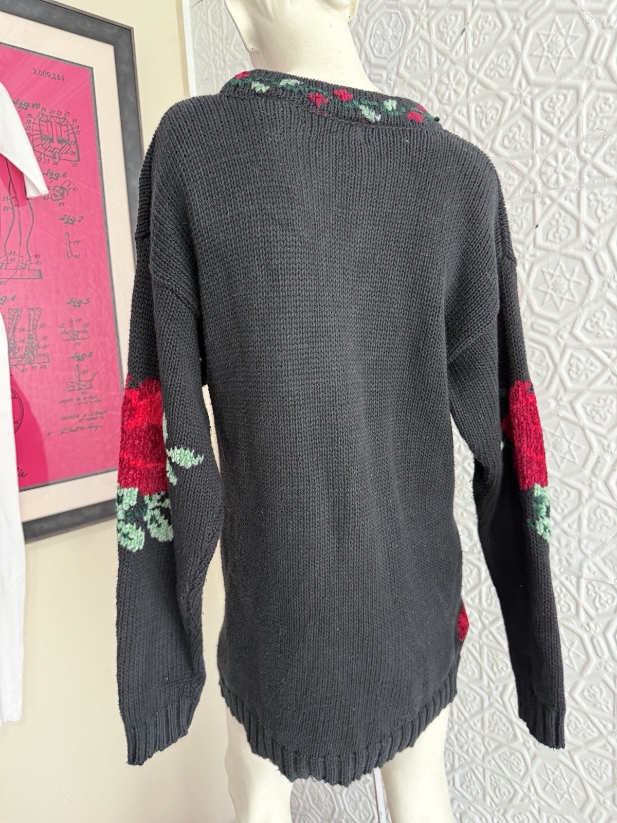 vintage 1980s/90s black floral intarsia sweater chenille cotton roses oversize M