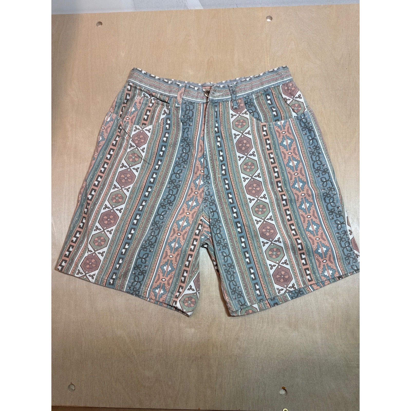 Vintage Bill Blass 80s High Waisted Southwestern Geometric Denim Shorts Size 10