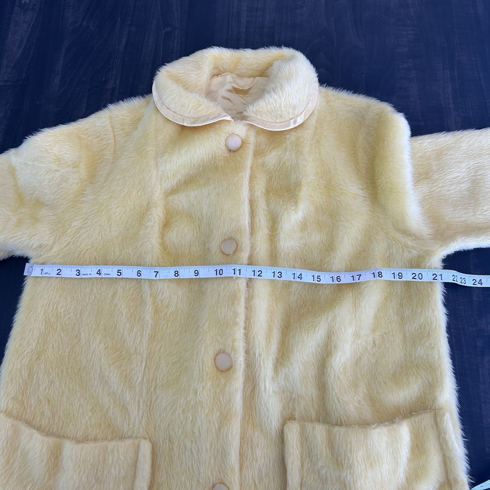 Womens Vintage Sz 10 Yellow Faux Fur Coat 3/4 Sleeve Buttons Satin Trim Pockets
