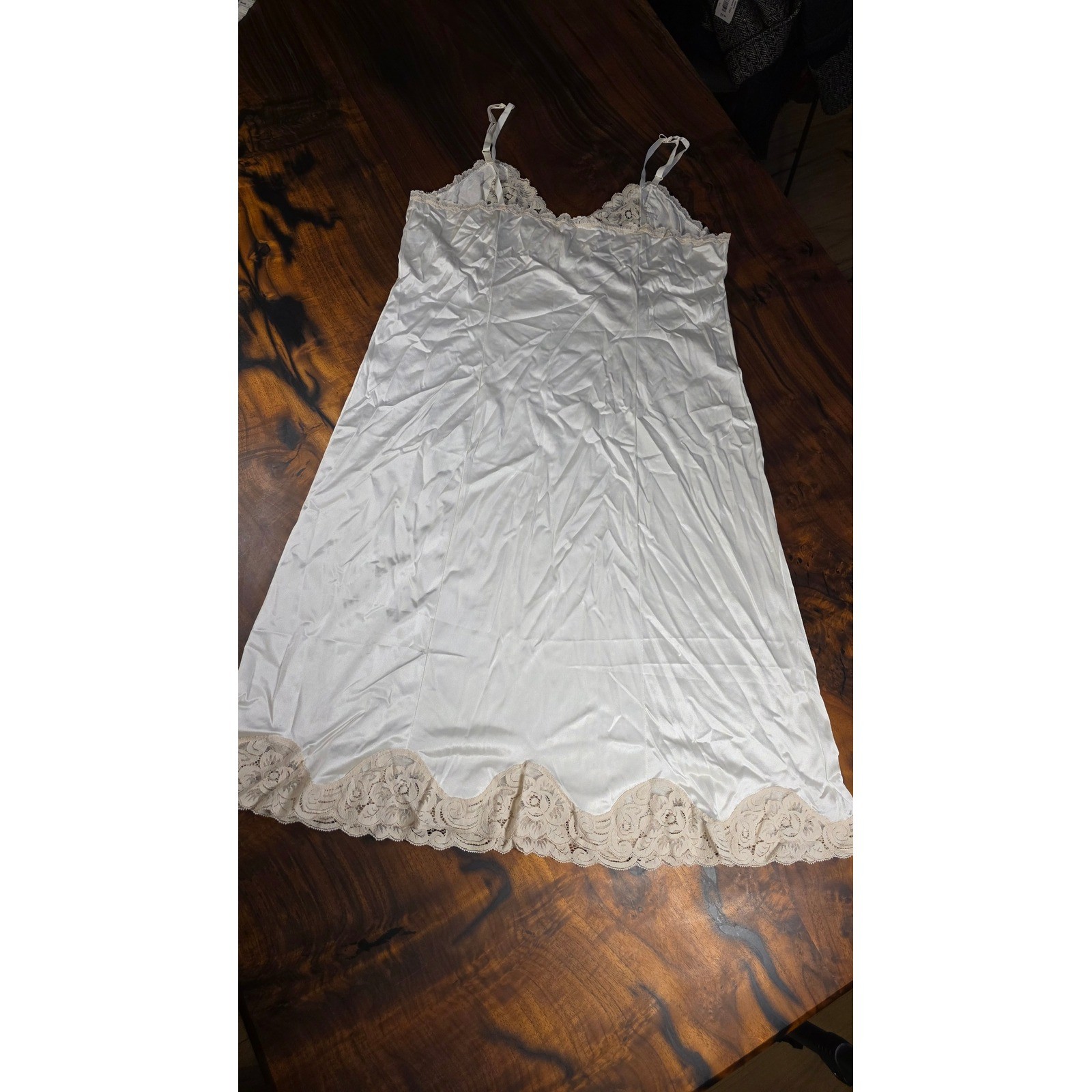 Vintage Vanity Fair Ivory Lace Trim Full Slip Antron SLIP DRESS FAIRYCORE BOHO I