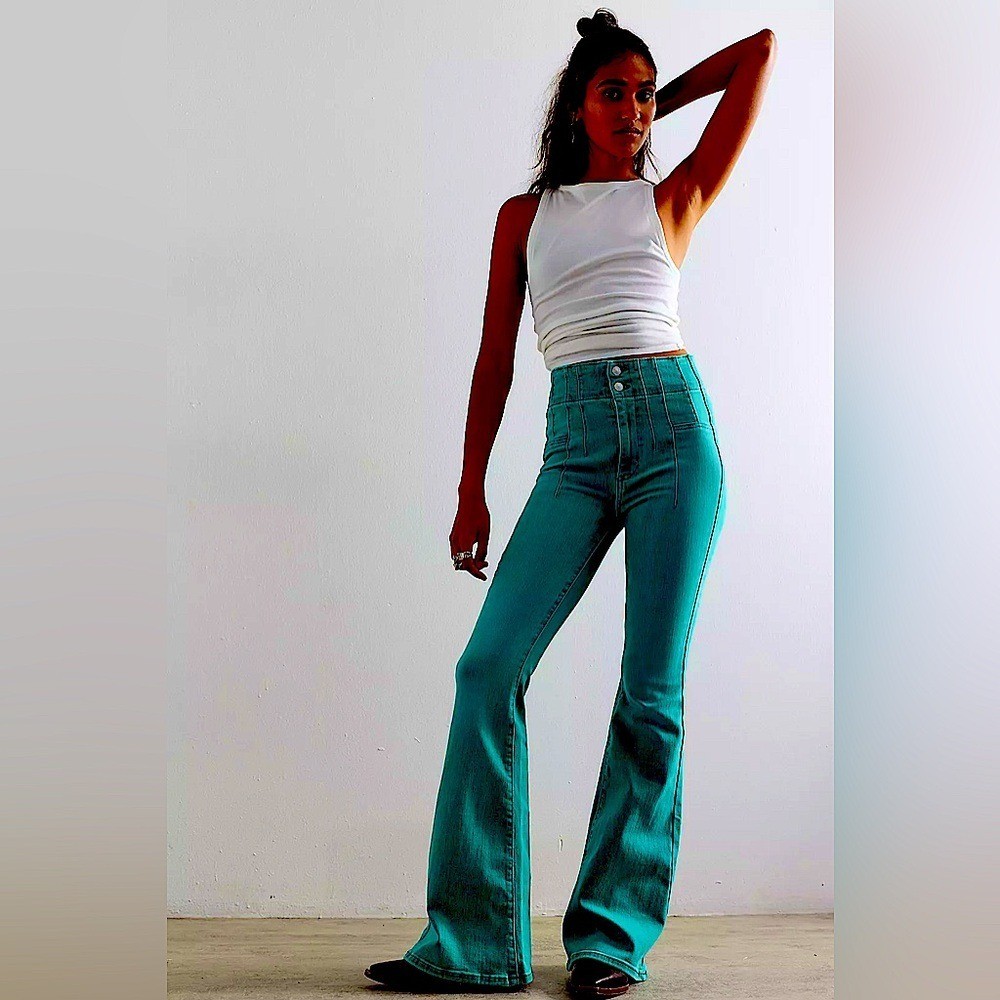 Free people- We The Free Green Flare Jeans NWOT- Size 28