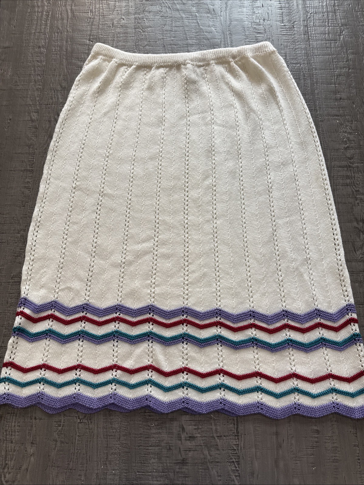Rare Vintage Beatriz 80s Ivory And multicolor chevron knit midi skirt Size 14