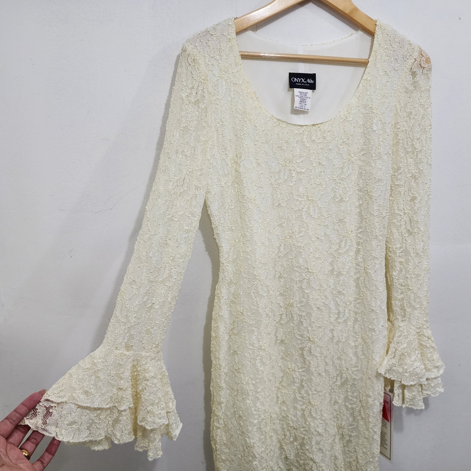 Onyx Nite 90s Vintage Cream Lace Bell Sleeve Mini Dress NEW Womens Sz 8 Stretch