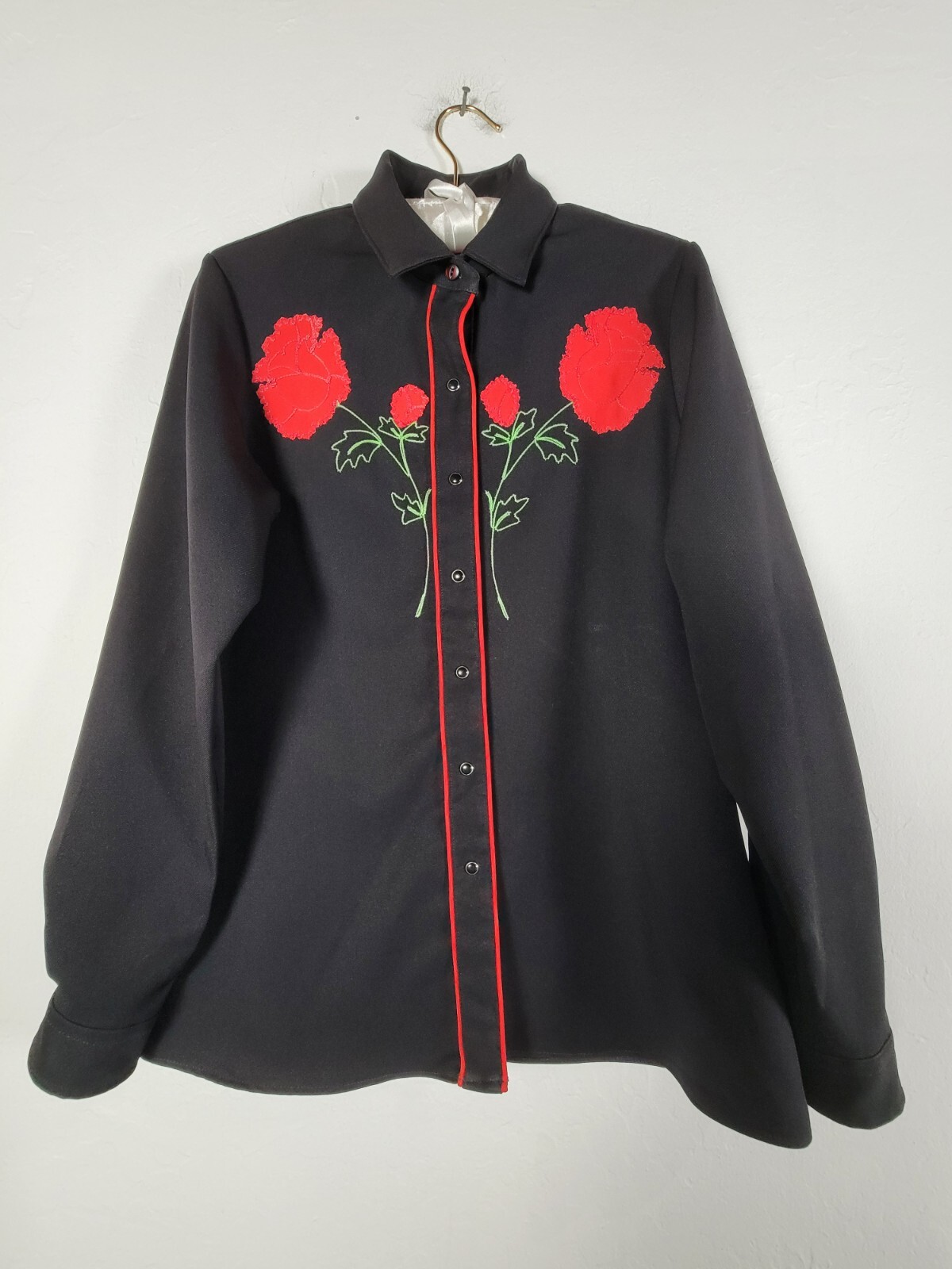 Vintage 80’s Cameo Rose Womens Embroidered Western Snap Front Shirt Black13