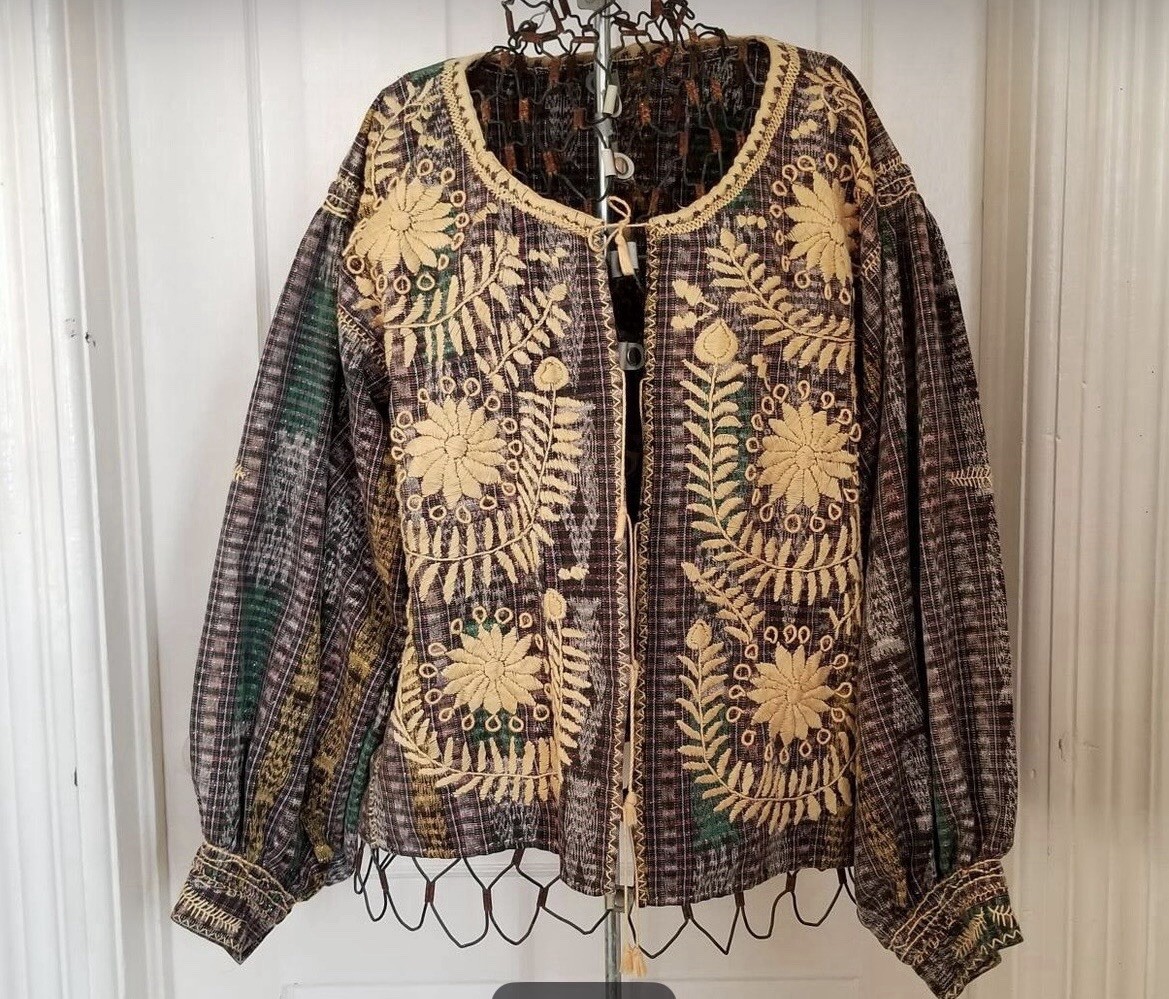 Vintage Handmade and Embroidered Guatamalan Jacket Pre-owned Excellent Condition