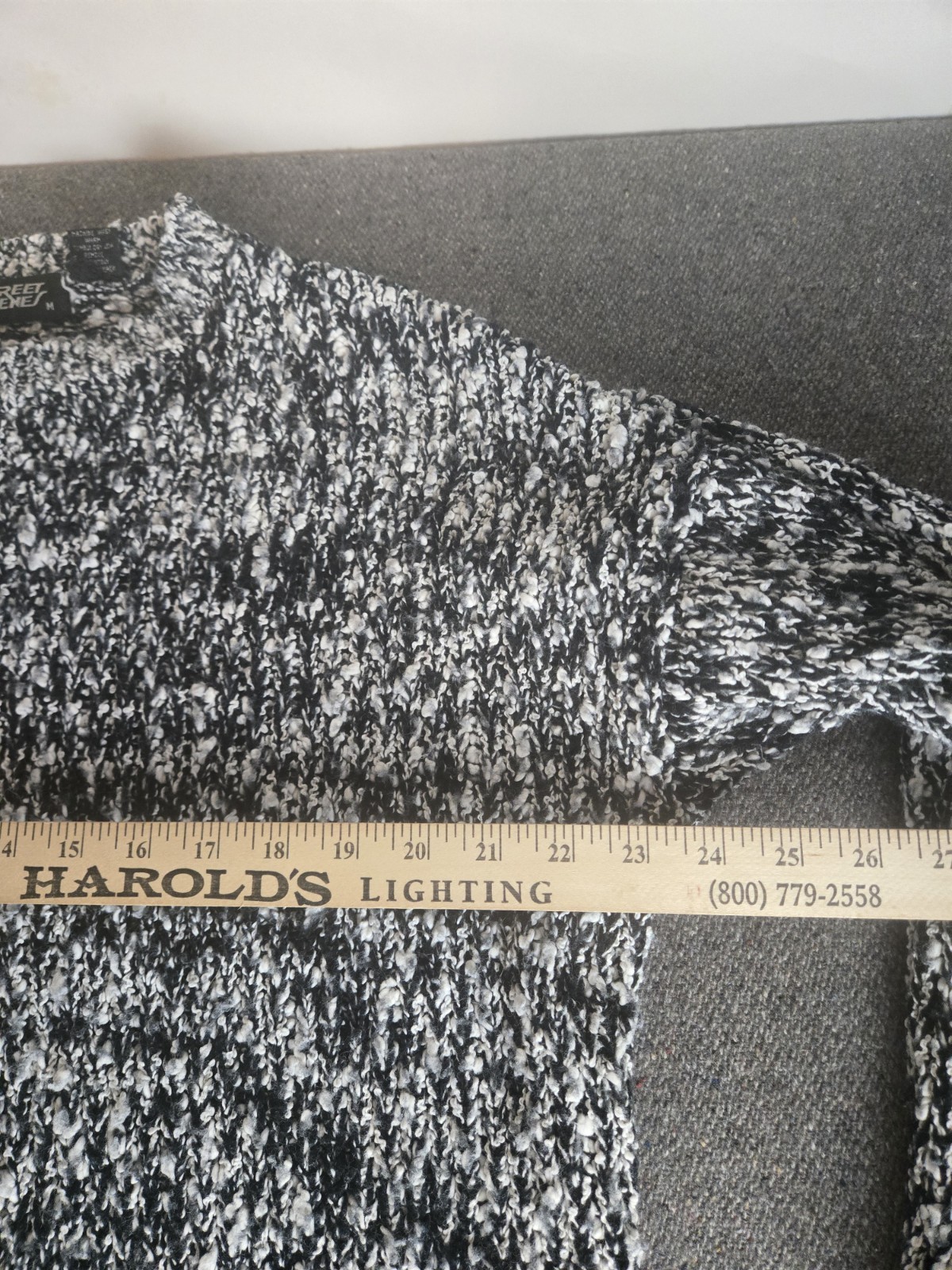 Vintage 90s Street Scenes Sweater Chunky Ladies Medium Loose Knit Black White