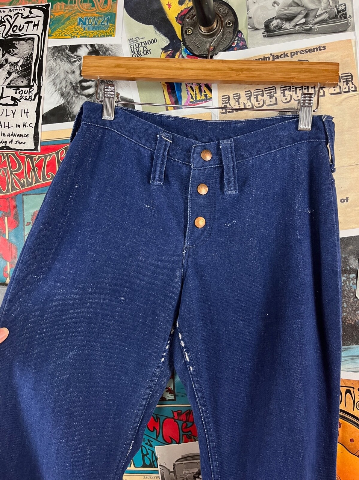 Vintage 70s Dark Wash Junior Low Rise Wrangler Bell Bottom Denim Flares 28×29