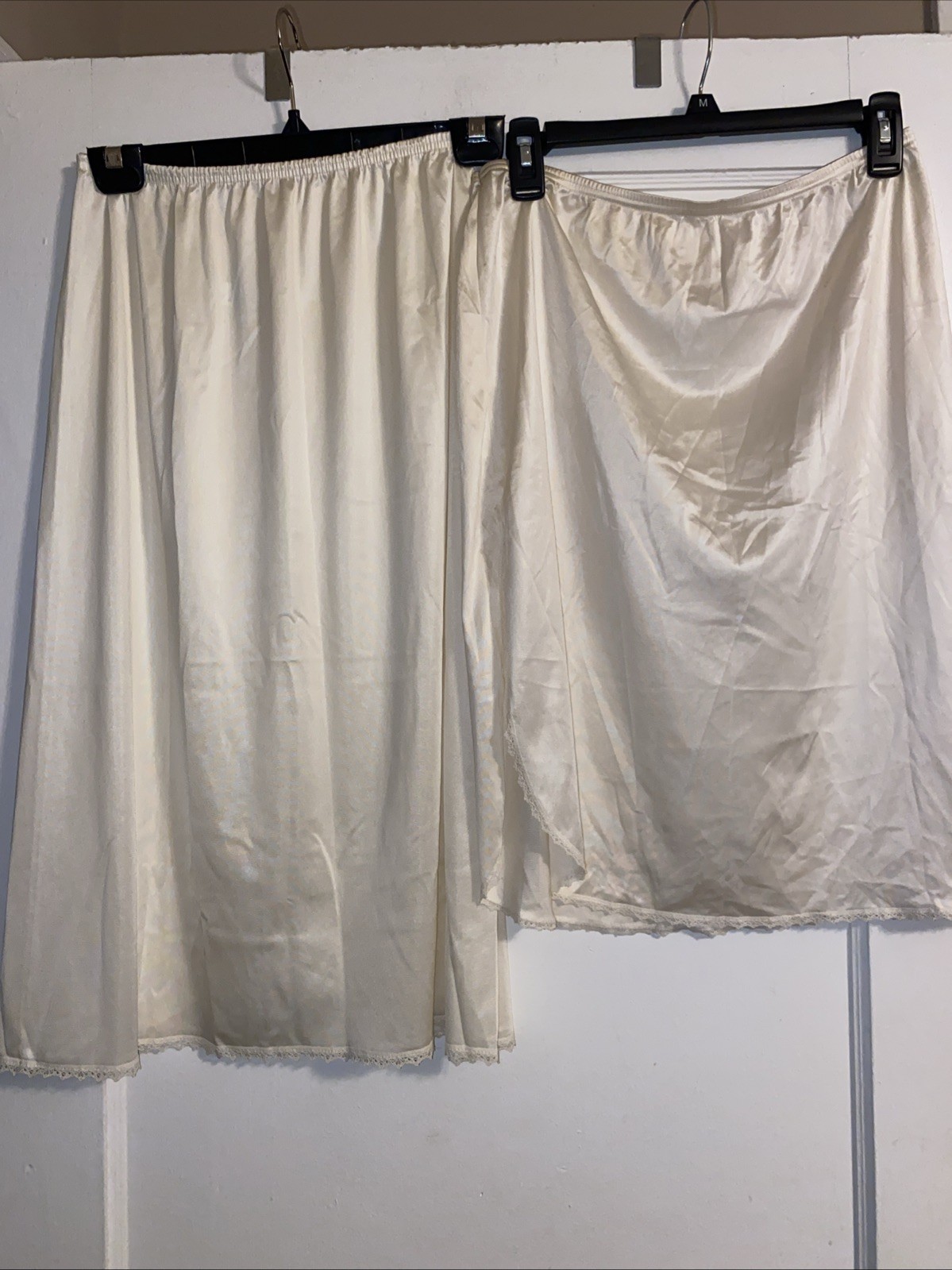 Lot Of 2 VTG Nylon Vanity Fair MED Ivory Half Slip Lace On Hem Side & Back Split
