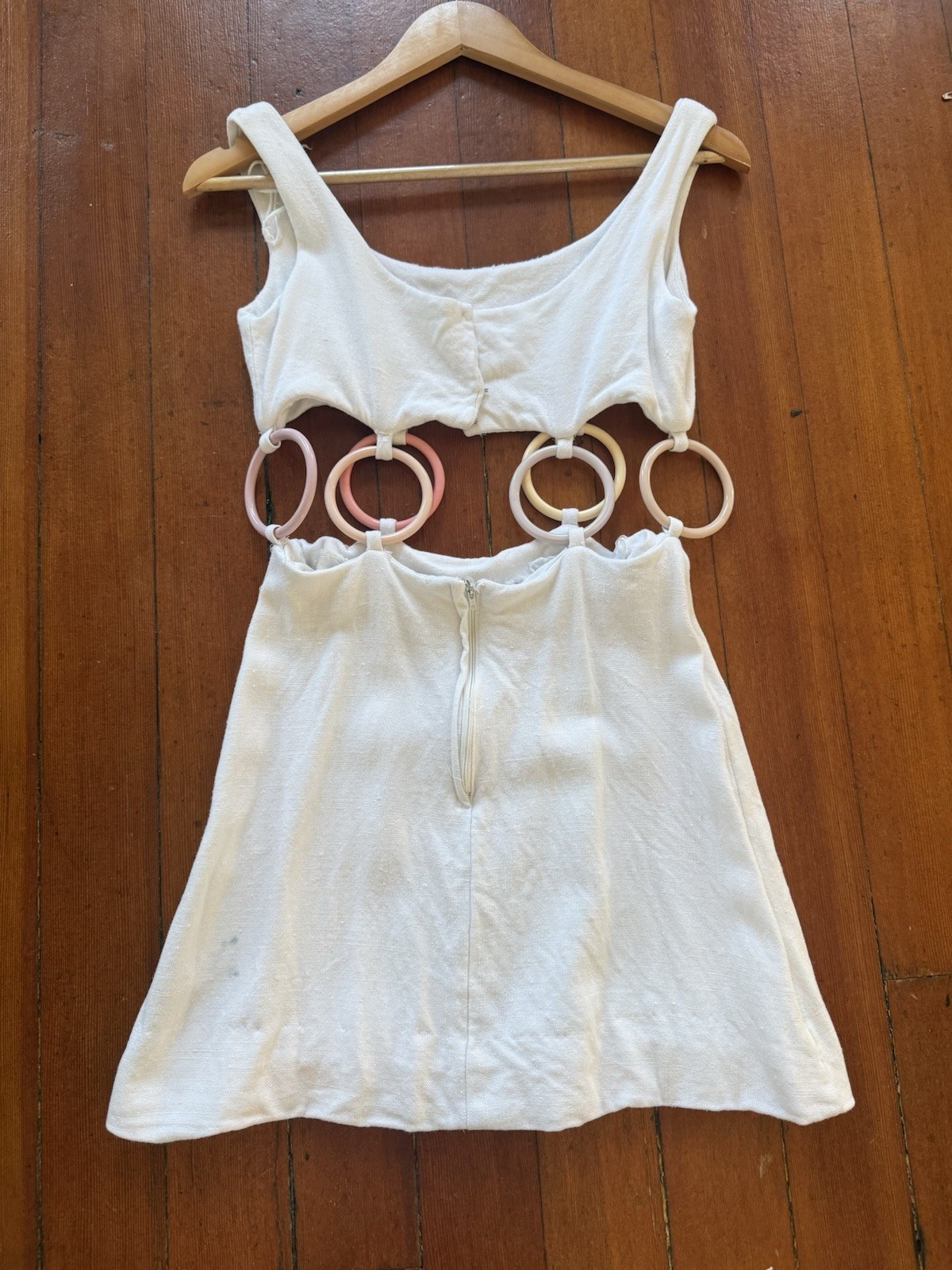 1960s Mod Space Age Linen Cutout Waist A-Line Mini Dress Lucite Rings Go-Go XS