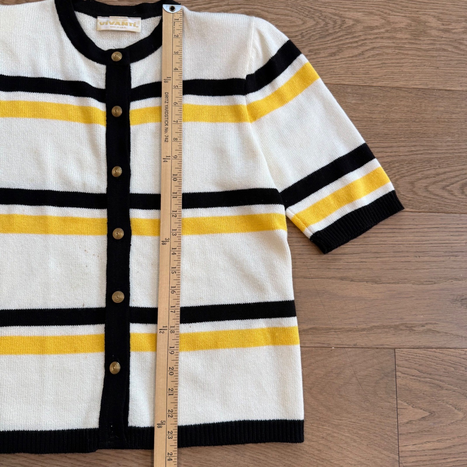 Vivanti Vintage Striped Short Sleeve Cardigan Sweater White Black Yellow Size 14