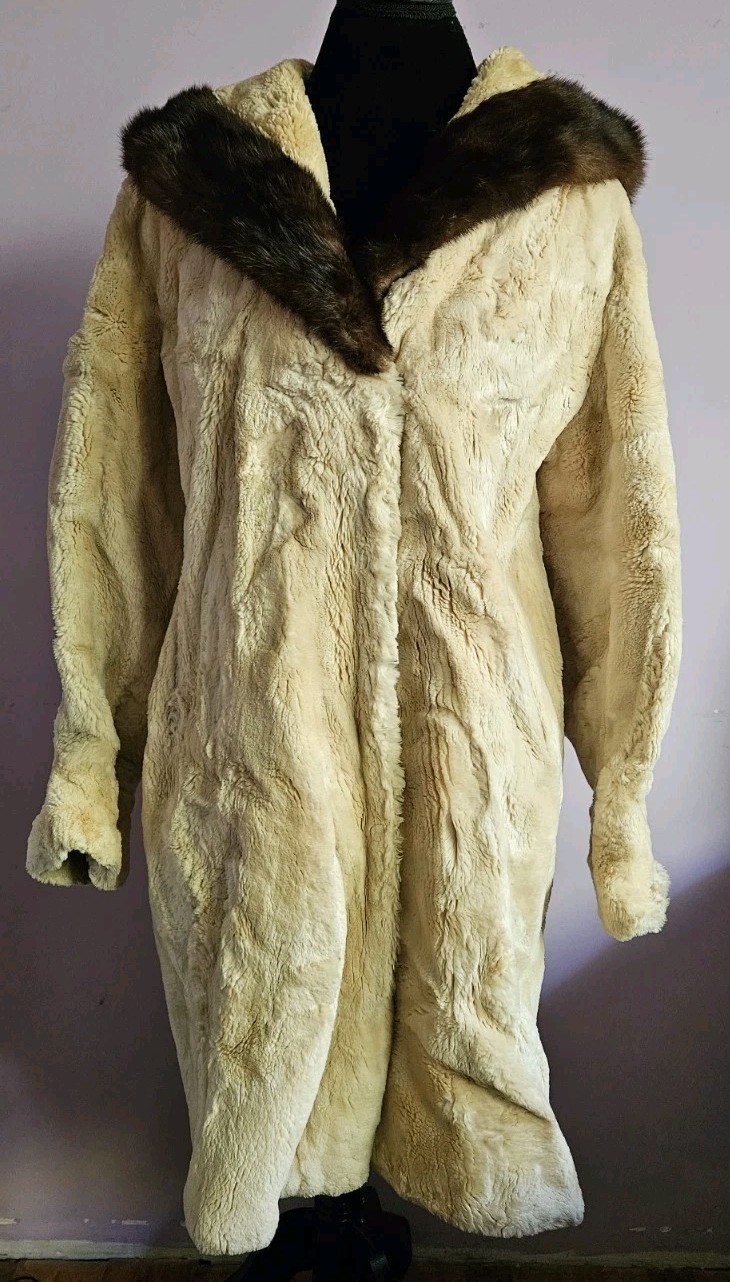 Vintage 1950s Schiaparelli Paris Blonde Rabbit Fur Coat Designer + Stole